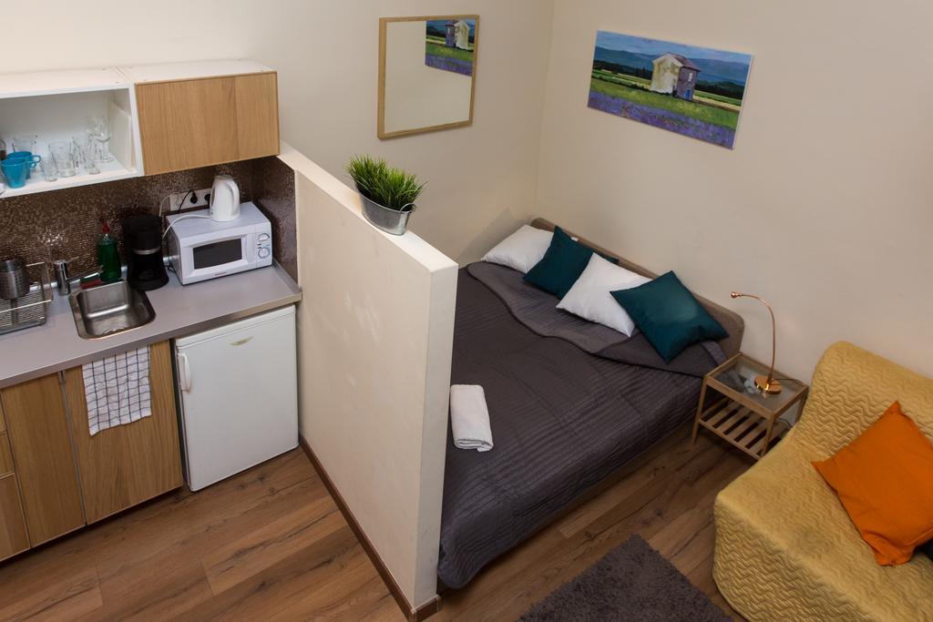 Near Blaha Lujza Square Apartament *